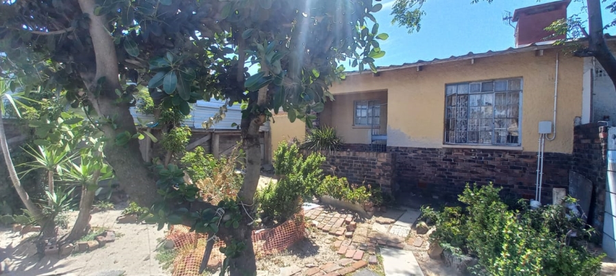 1 Bedroom Property for Sale in Athlone Western Cape